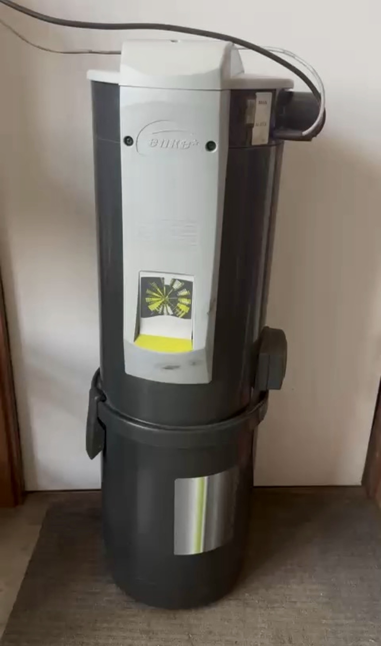 Centrale Aspirante Enke CE08 HTA EASY per Aspirapolvere Centralizzato - Installazione Aspiria